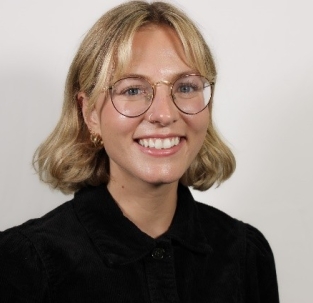 Katrina headshot